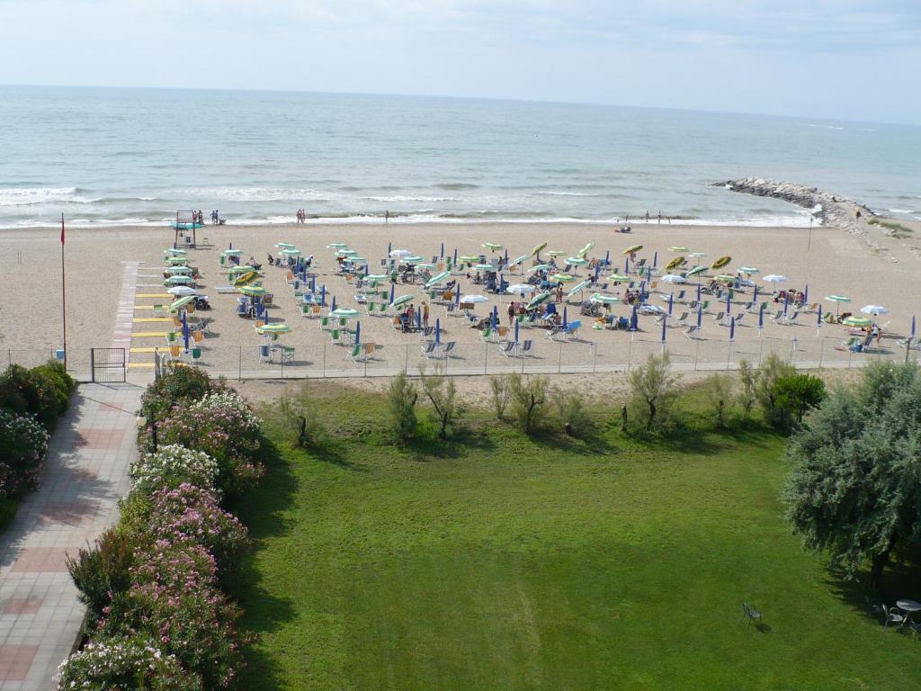 Casa Per Ferie Maria Assunta Hotel Lido di Jesolo Exterior photo